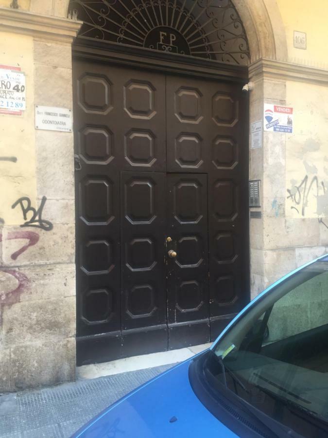 Stairway To Heaven Apartment Bari Exterior foto